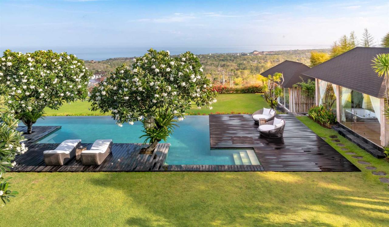 Secluded luxury villas with breathtaking scenery and privacy